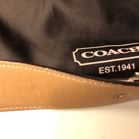 Classic soho leather tan bag w/ lavender inside - Picture 8 of 8